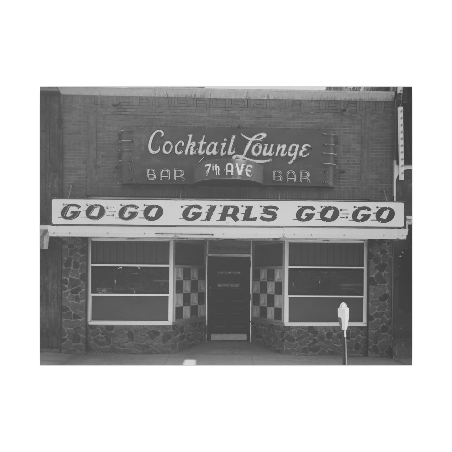 Retro Cocktail Lounge Canvas Print - Old School Male 