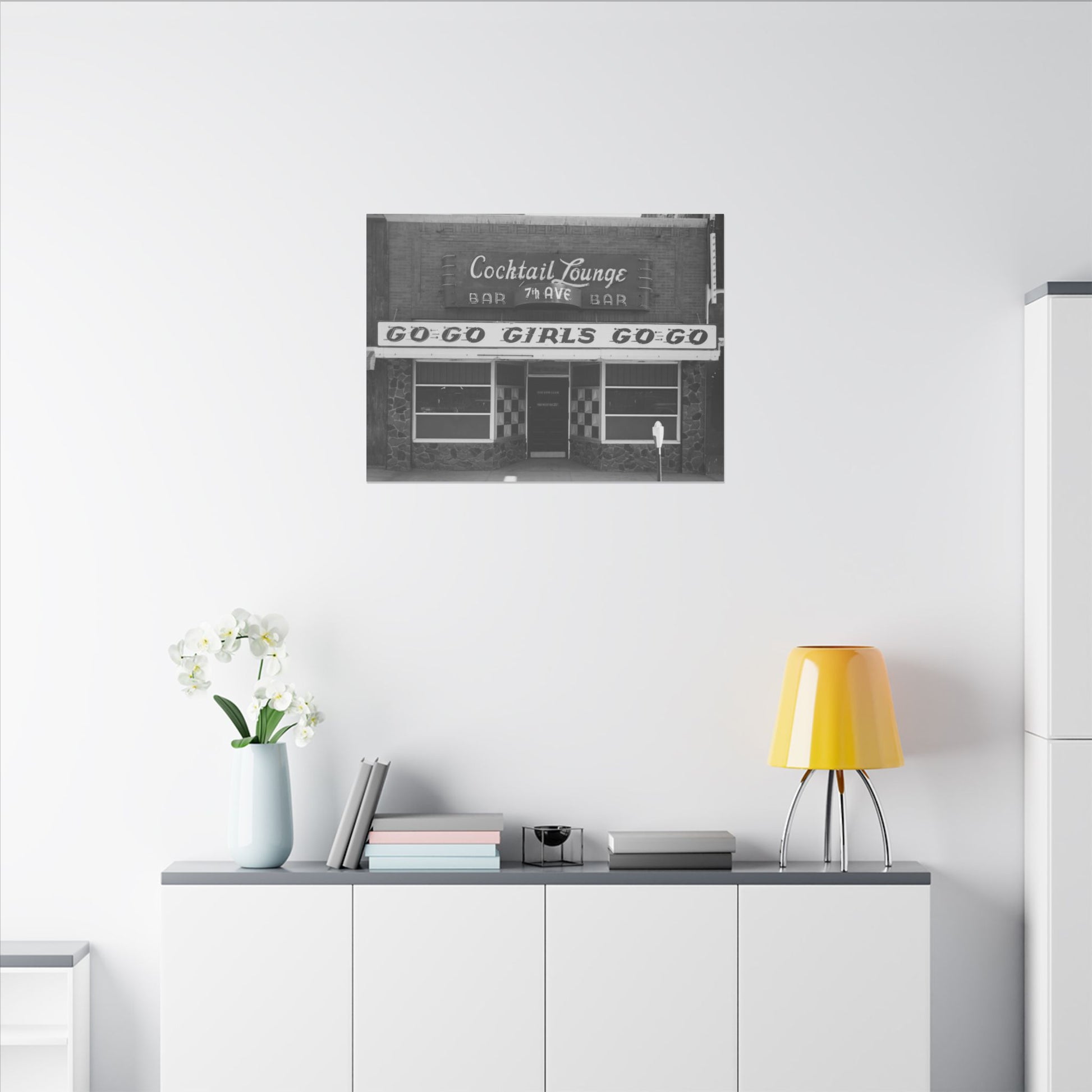 Retro Cocktail Lounge Canvas Print - Old School Male 